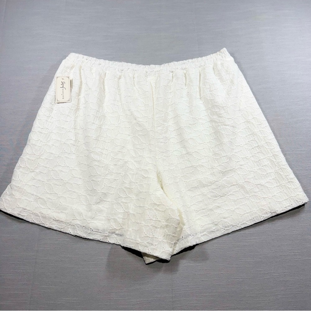 Maison Jules White Eyelet Stretch Lace Pull-On Shorts Lined Woman's 1X NWT